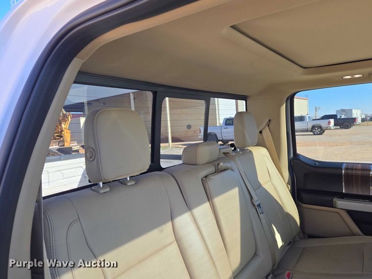 image for item ET5349 2017 Ford F150 SuperCrew pickup truck