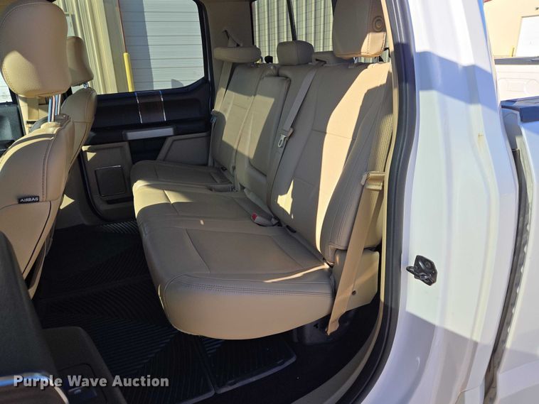 image for item ET5349 2017 Ford F150 SuperCrew pickup truck