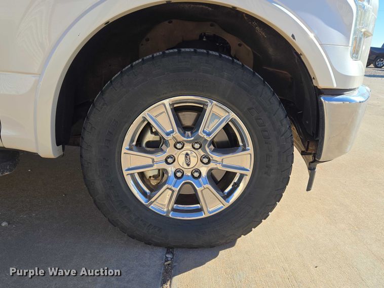 image for item ET5349 2017 Ford F150 SuperCrew pickup truck