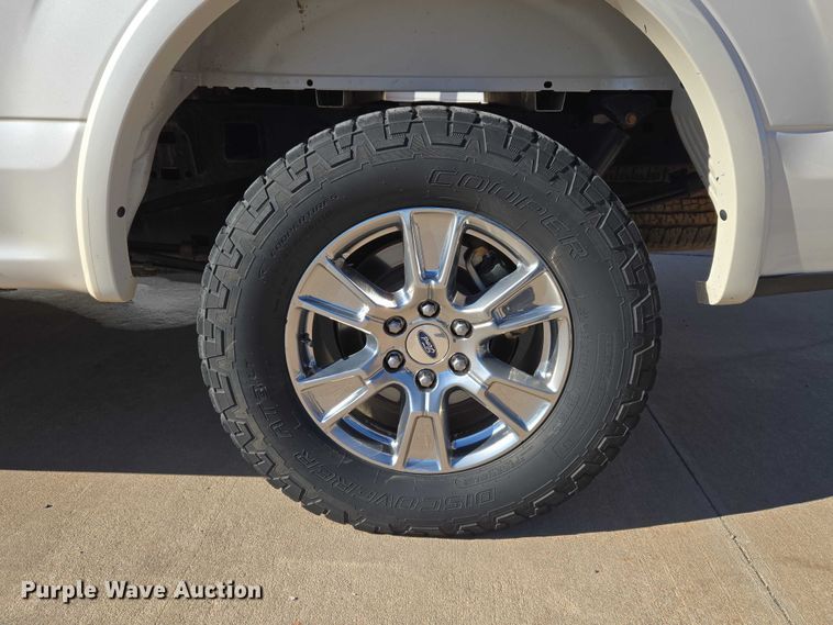 image for item ET5349 2017 Ford F150 SuperCrew pickup truck