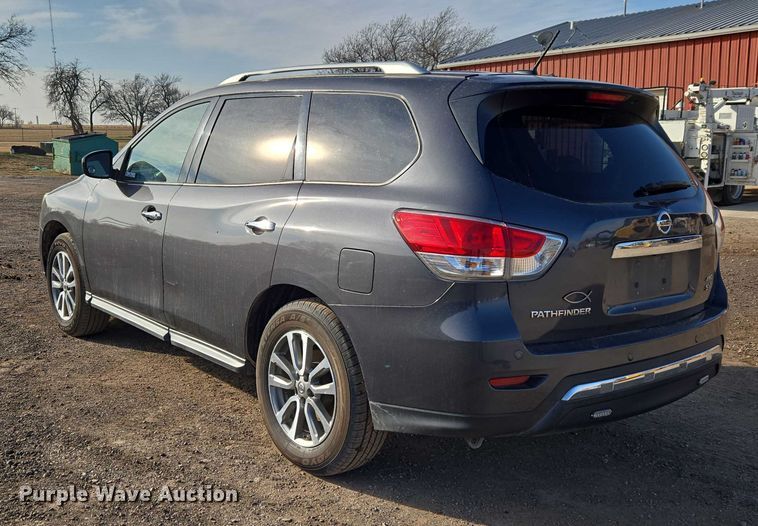 image for item ET5352 2013 Nissan Pathfinder SUV