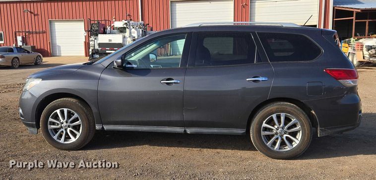 image for item ET5352 2013 Nissan Pathfinder SUV