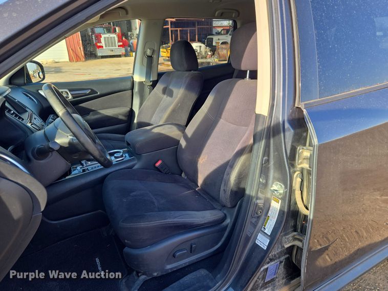 image for item ET5352 2013 Nissan Pathfinder SUV