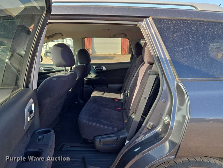 image for item ET5352 2013 Nissan Pathfinder SUV