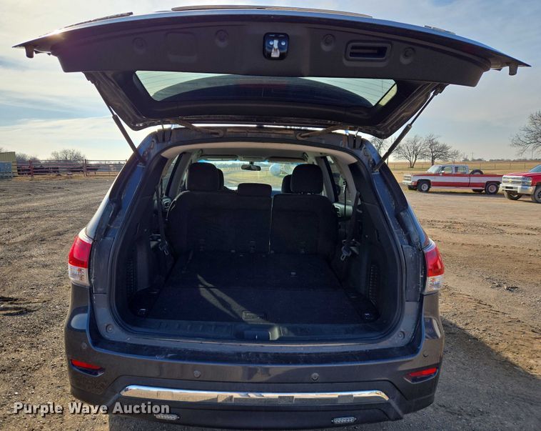 image for item ET5352 2013 Nissan Pathfinder SUV