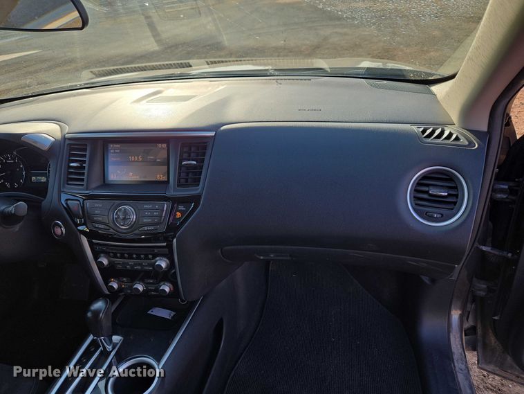 image for item ET5352 2013 Nissan Pathfinder SUV