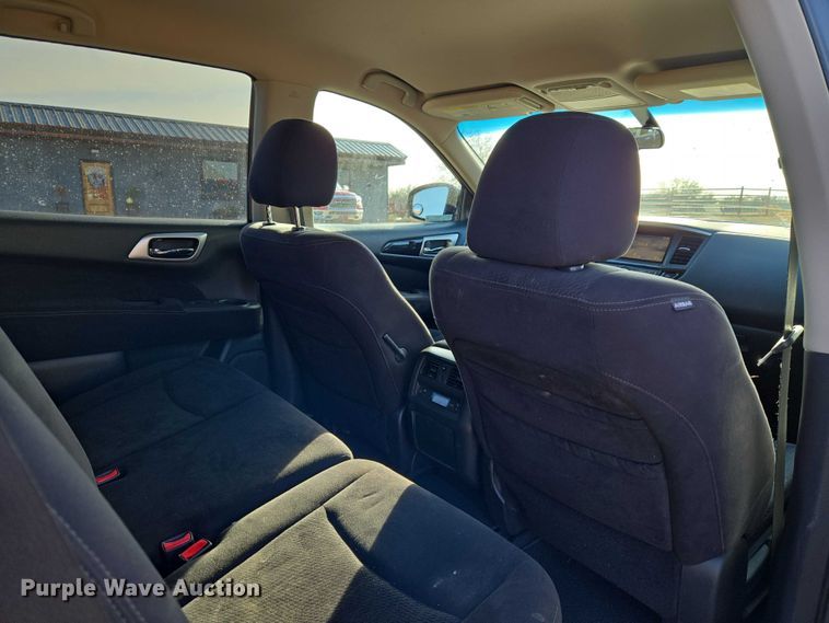 image for item ET5352 2013 Nissan Pathfinder SUV