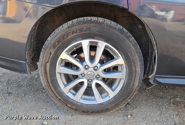 image for item ET5352 2013 Nissan Pathfinder SUV