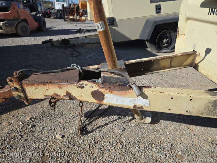 image for item ET5395 Ingersoll Rand P185WJD air commodity cart