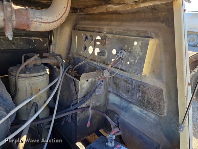 image for item ET5395 Ingersoll Rand P185WJD air commodity cart