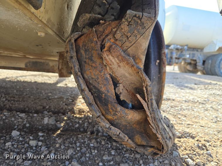 image for item ET5396 (2) Ingersoll Rand 185 air compressors