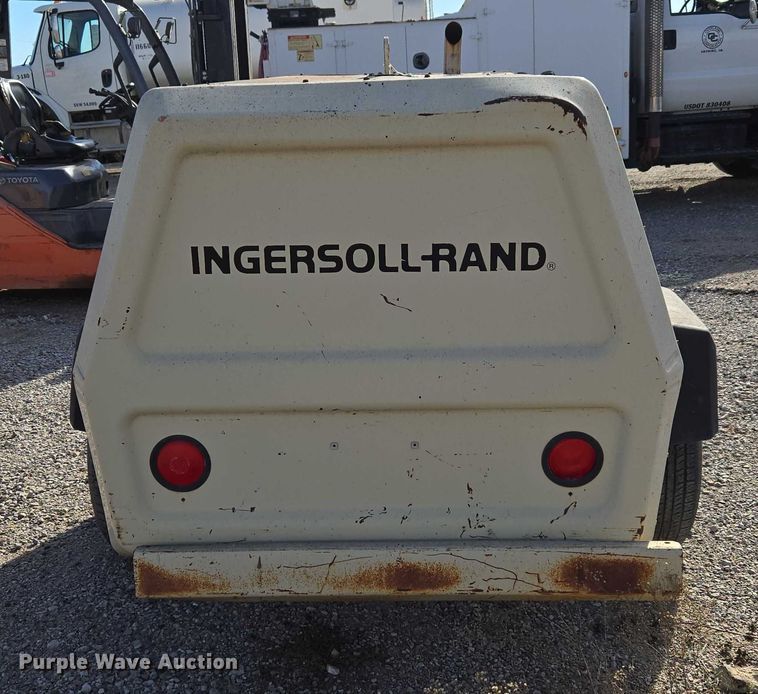 image for item ET5398 Ingersoll Rand 185WJD air compressor
