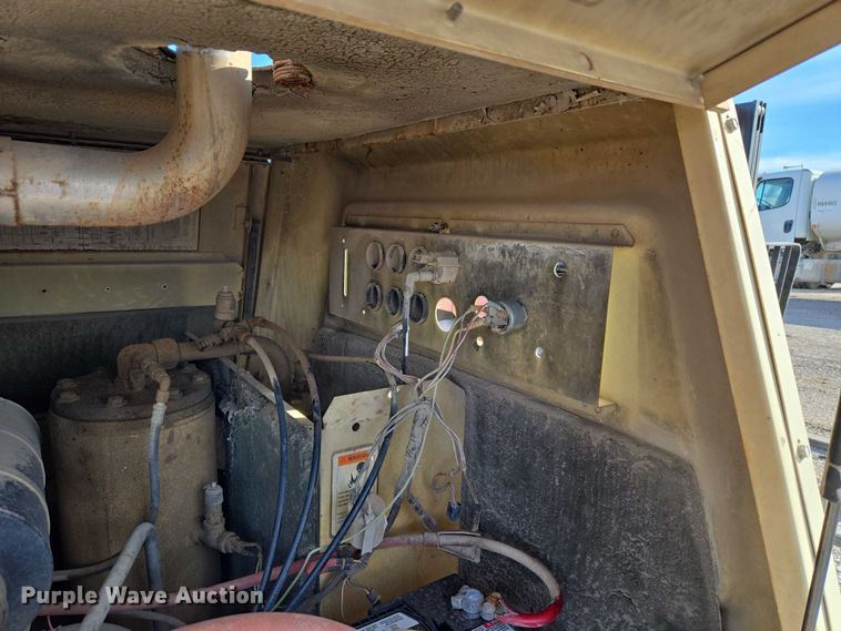 image for item ET5398 Ingersoll Rand 185WJD air compressor