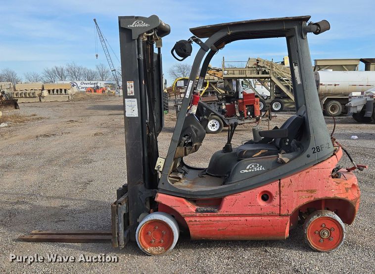 image for item ET5401 Linde H18CT-03 forklift