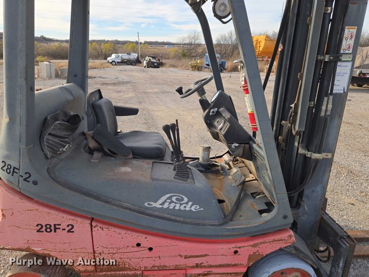 image for item ET5401 Linde H18CT-03 forklift