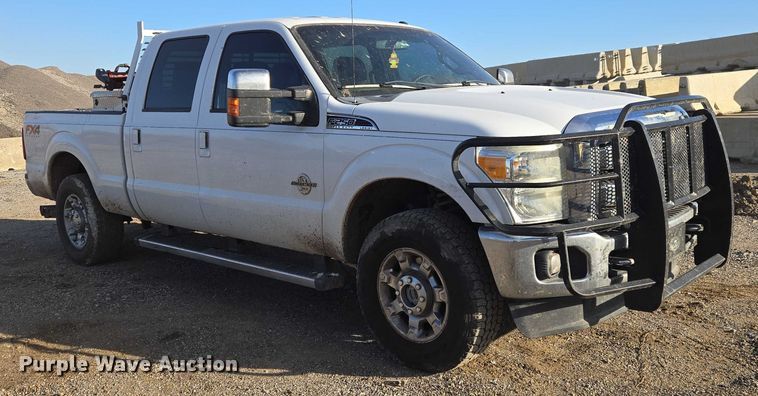 image for item ET5416 2012 Ford F250 Super Duty Crew Cab pickup truck