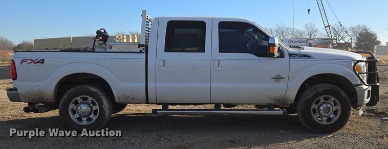 image for item ET5416 2012 Ford F250 Super Duty Crew Cab pickup truck