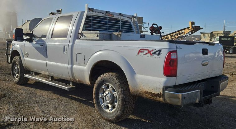 image for item ET5416 2012 Ford F250 Super Duty Crew Cab pickup truck