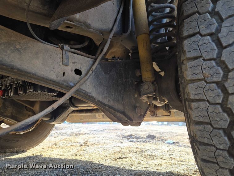 image for item ET5416 2012 Ford F250 Super Duty Crew Cab pickup truck