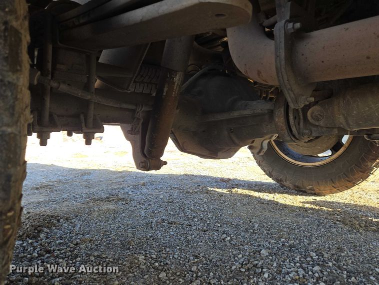 image for item ET5416 2012 Ford F250 Super Duty Crew Cab pickup truck