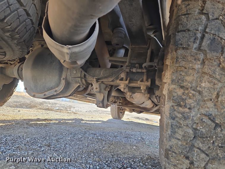 image for item ET5416 2012 Ford F250 Super Duty Crew Cab pickup truck