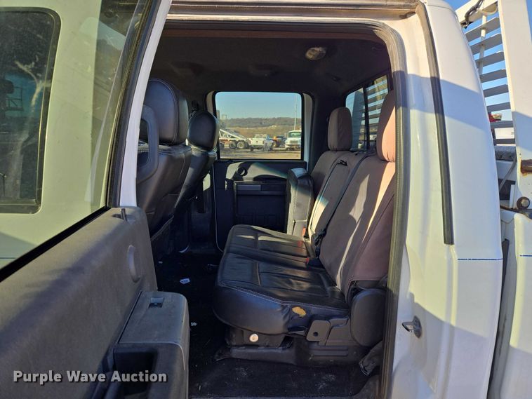 image for item ET5416 2012 Ford F250 Super Duty Crew Cab pickup truck