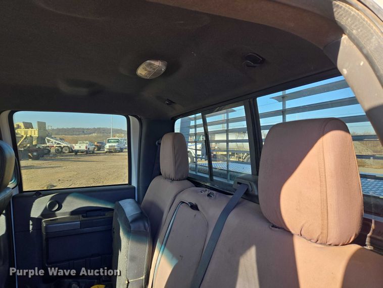 image for item ET5416 2012 Ford F250 Super Duty Crew Cab pickup truck