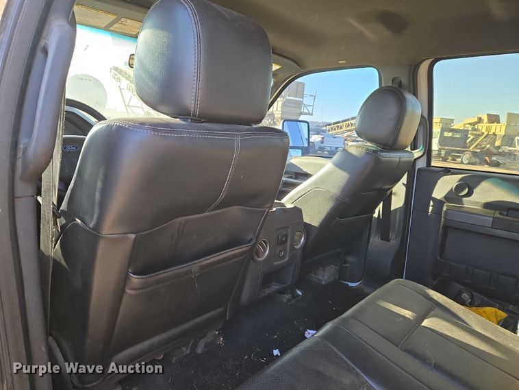 image for item ET5416 2012 Ford F250 Super Duty Crew Cab pickup truck