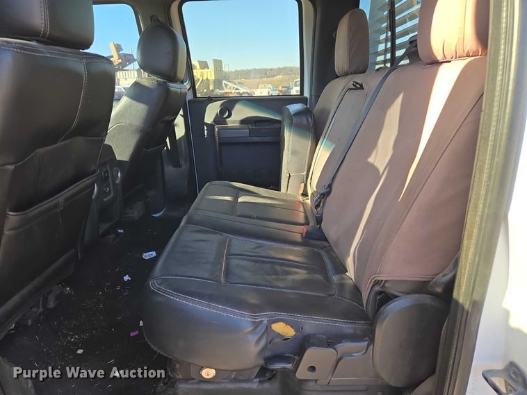 image for item ET5416 2012 Ford F250 Super Duty Crew Cab pickup truck