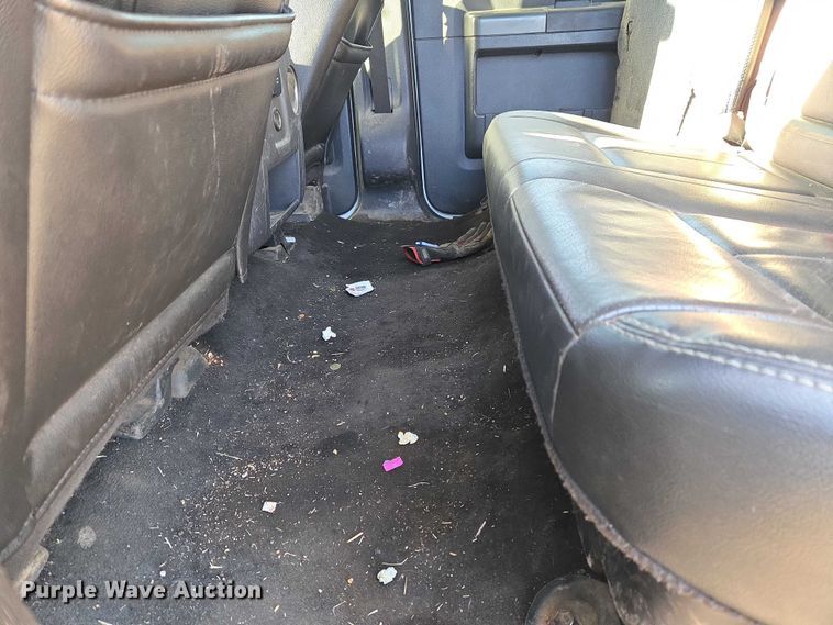 image for item ET5416 2012 Ford F250 Super Duty Crew Cab pickup truck