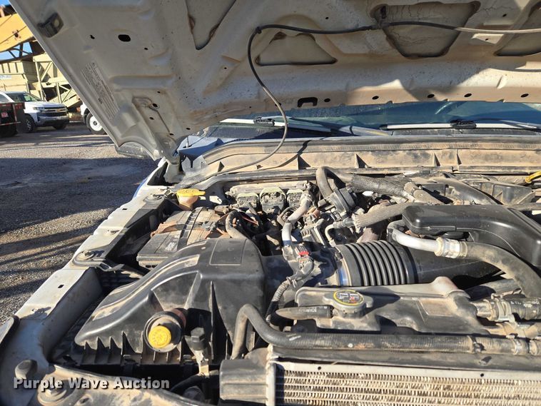 image for item ET5416 2012 Ford F250 Super Duty Crew Cab pickup truck