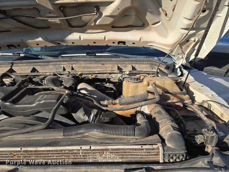 image for item ET5416 2012 Ford F250 Super Duty Crew Cab pickup truck