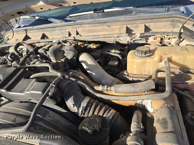 image for item ET5416 2012 Ford F250 Super Duty Crew Cab pickup truck