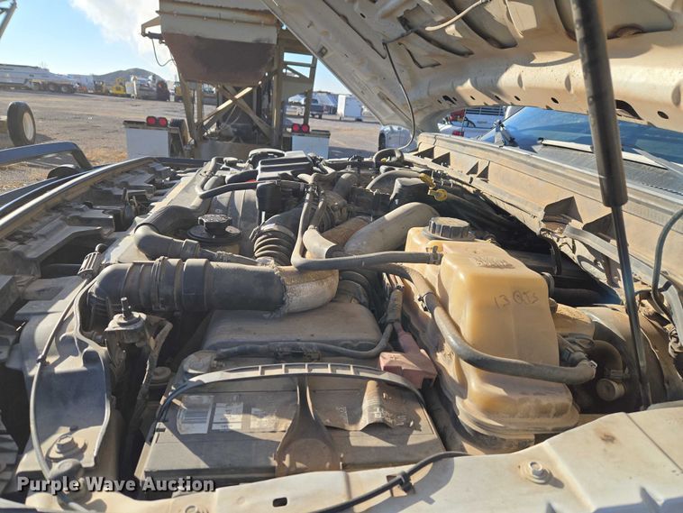 image for item ET5416 2012 Ford F250 Super Duty Crew Cab pickup truck