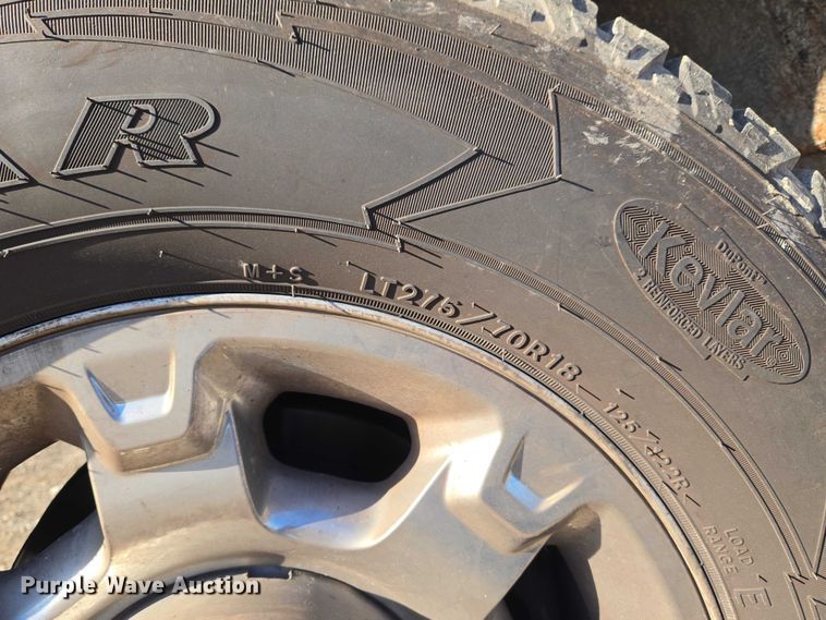 image for item ET5416 2012 Ford F250 Super Duty Crew Cab pickup truck