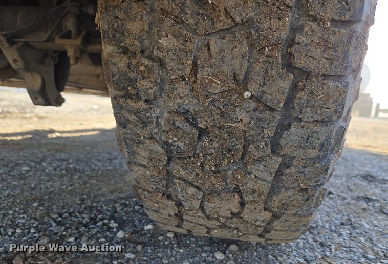 image for item ET5416 2012 Ford F250 Super Duty Crew Cab pickup truck