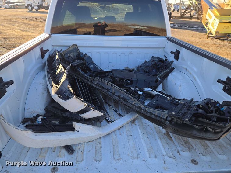 image for item ET5420 2021 Ford F150 SuperCrew pickup truck