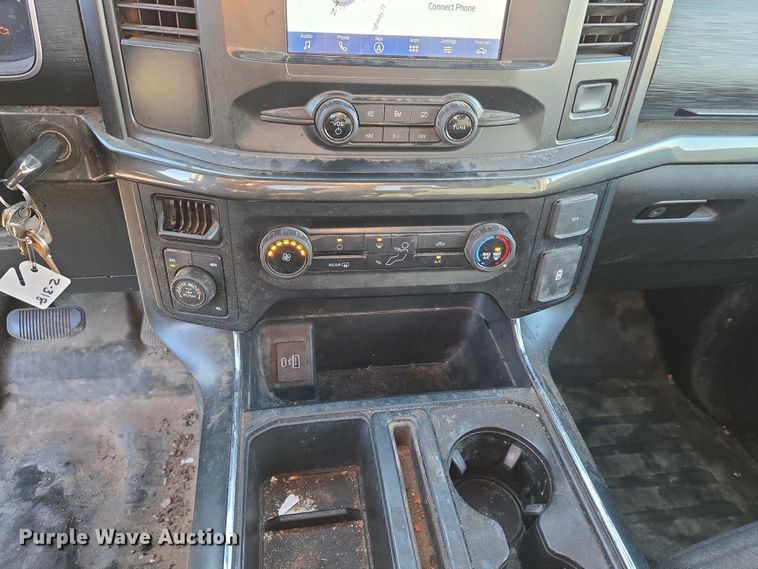 image for item ET5420 2021 Ford F150 SuperCrew pickup truck