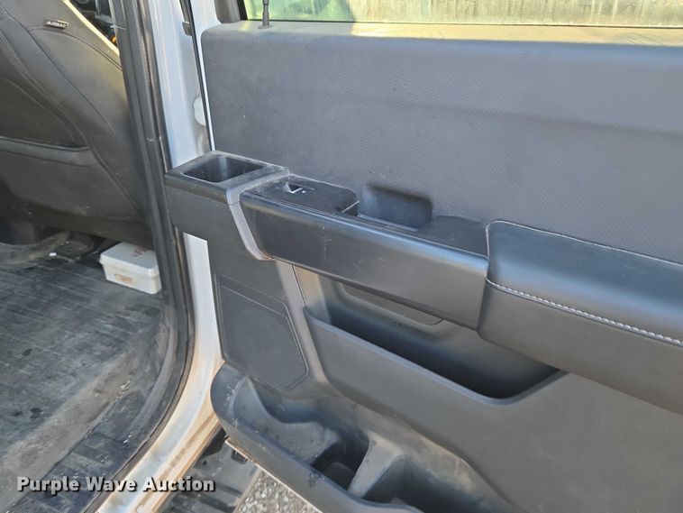 image for item ET5420 2021 Ford F150 SuperCrew pickup truck