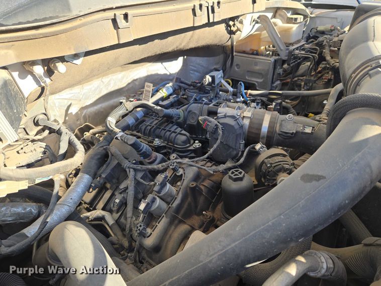 image for item ET5420 2021 Ford F150 SuperCrew pickup truck