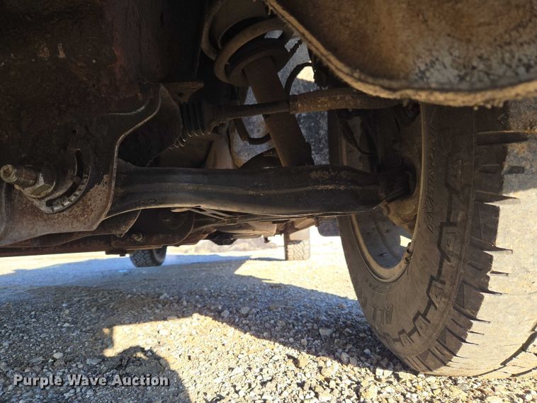 image for item ET5421 2019 Chevrolet Silverado 1500 Crew Cab pickup truck