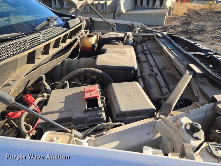 image for item ET5421 2019 Chevrolet Silverado 1500 Crew Cab pickup truck