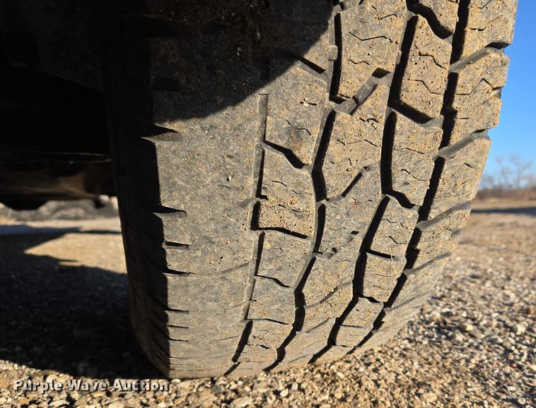 image for item ET5421 2019 Chevrolet Silverado 1500 Crew Cab pickup truck