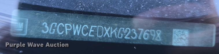 image for item ET5421 2019 Chevrolet Silverado 1500 Crew Cab pickup truck