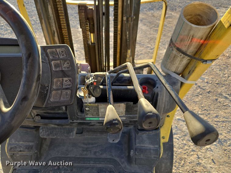 image for item ET5423 Hyster forklift