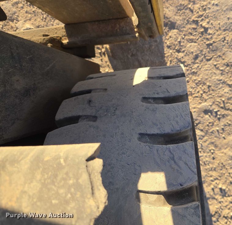 image for item ET5423 Hyster forklift