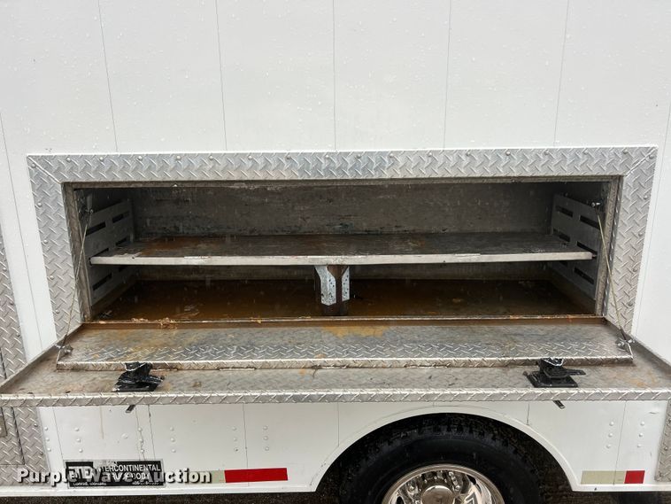 image for item ET6696 2021 Chevrolet Express 3500 delivery van