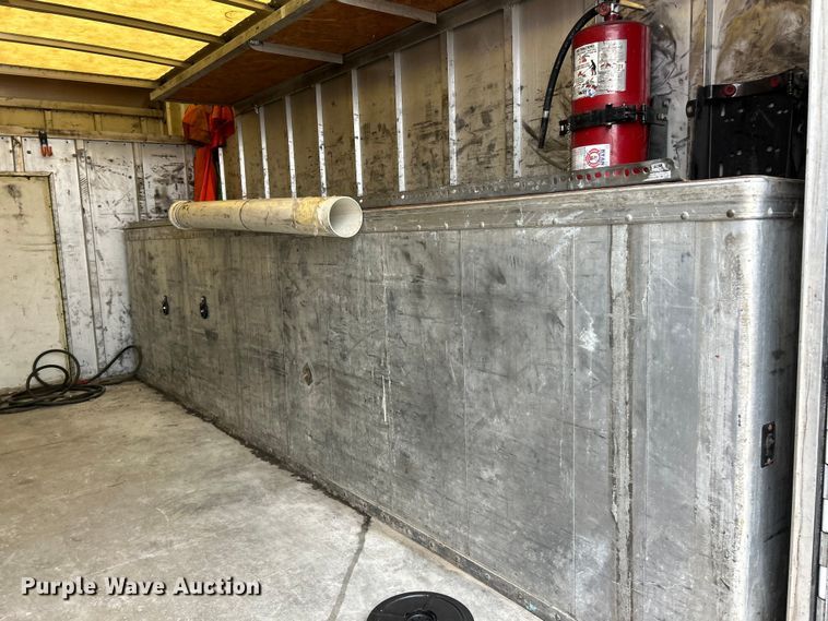 image for item ET6696 2021 Chevrolet Express 3500 delivery van