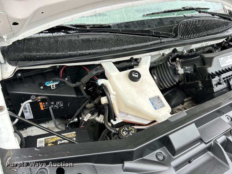 image for item ET6696 2021 Chevrolet Express 3500 delivery van