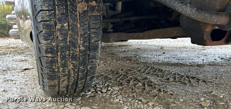 image for item ET6696 2021 Chevrolet Express 3500 delivery van